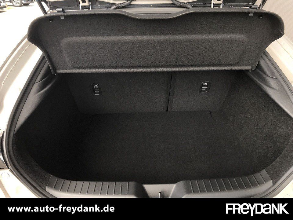 Mazda 3 2.5L e-SKYACTIV G 140ps Homura