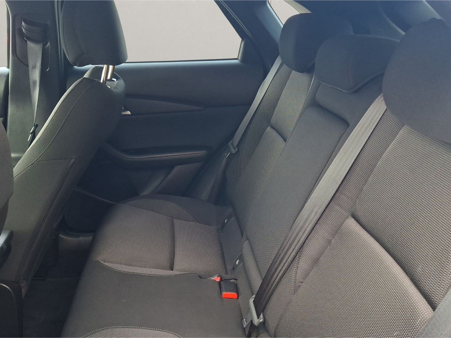 Mazda CX-30 SKY-X EXCLUSIVE-+DESIGN-P+18 Z+DRI-AS !!