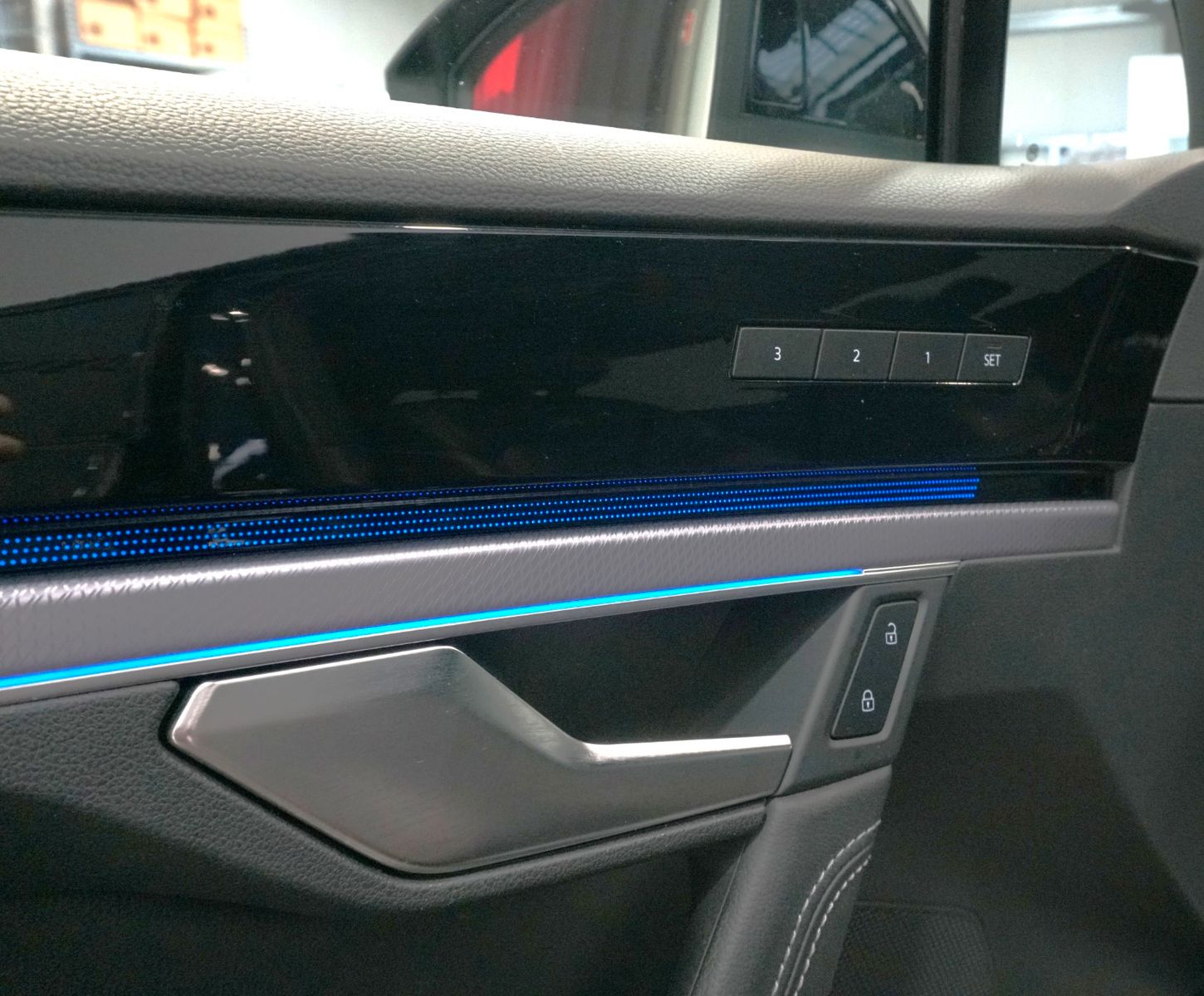 Volkswagen Touareg R-Line 4Motion 3.0 TDI - Samsaru's Car Outlet