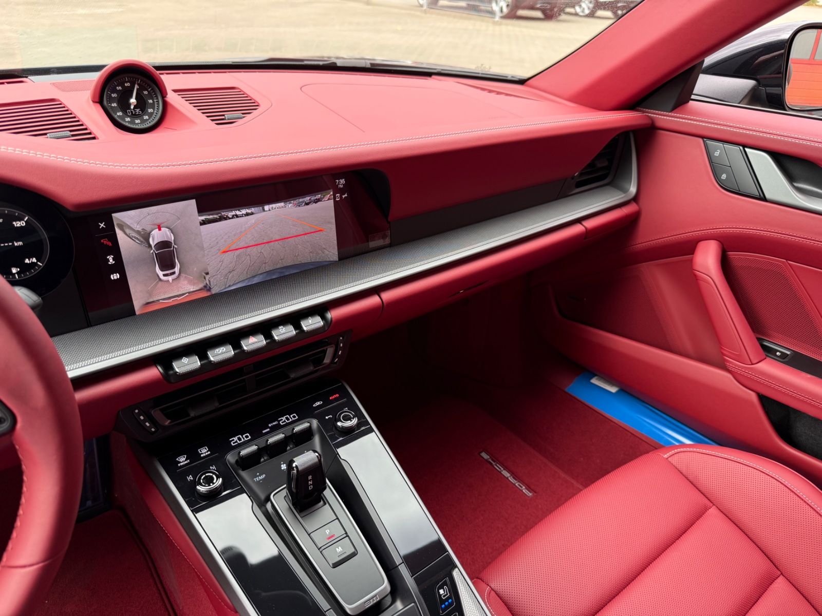 Porsche 911 992 CARRERA 4 CABRIOLET, SPORTABGAS, CHRONO