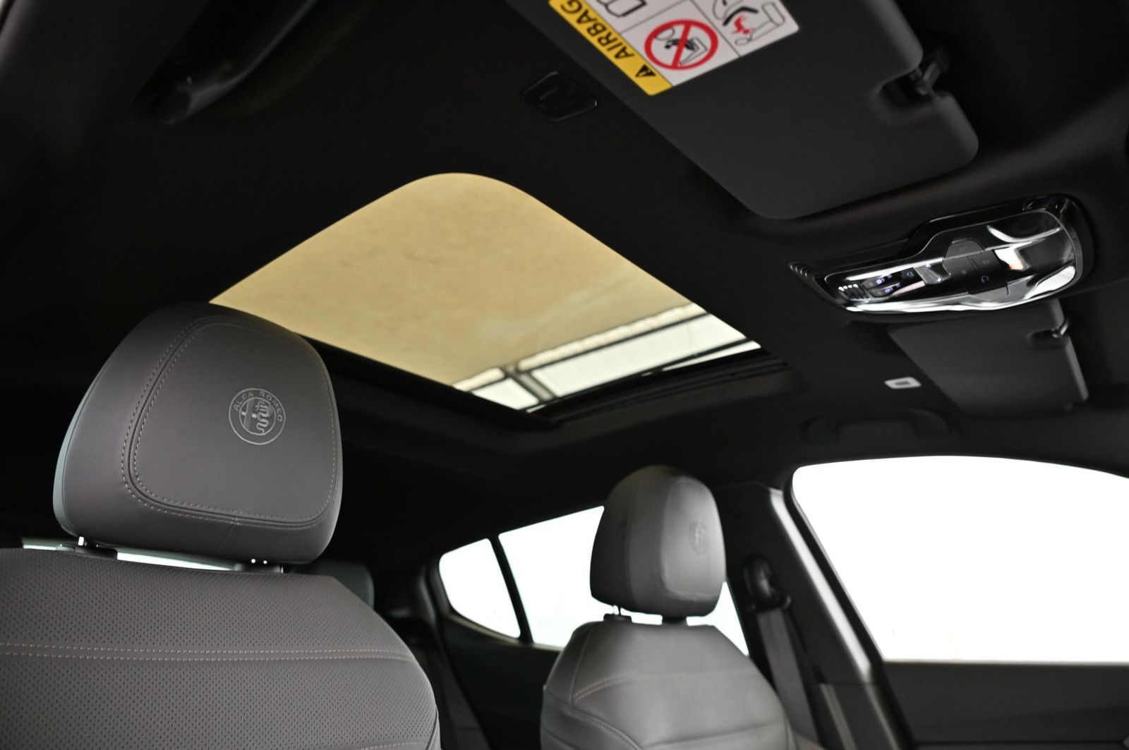 Alfa Romeo Tonale 1.3 PHEV 280 Q4 Ti LED/PANO/PREMIUM/18