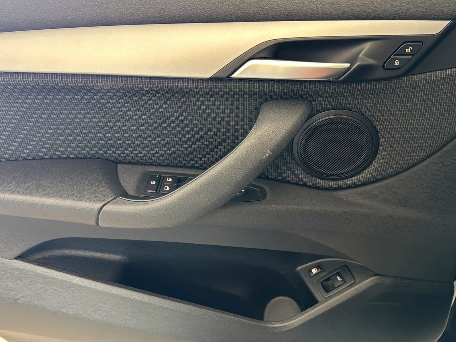 BMW X1 xDrive25e - Samsaru's Car Outlet