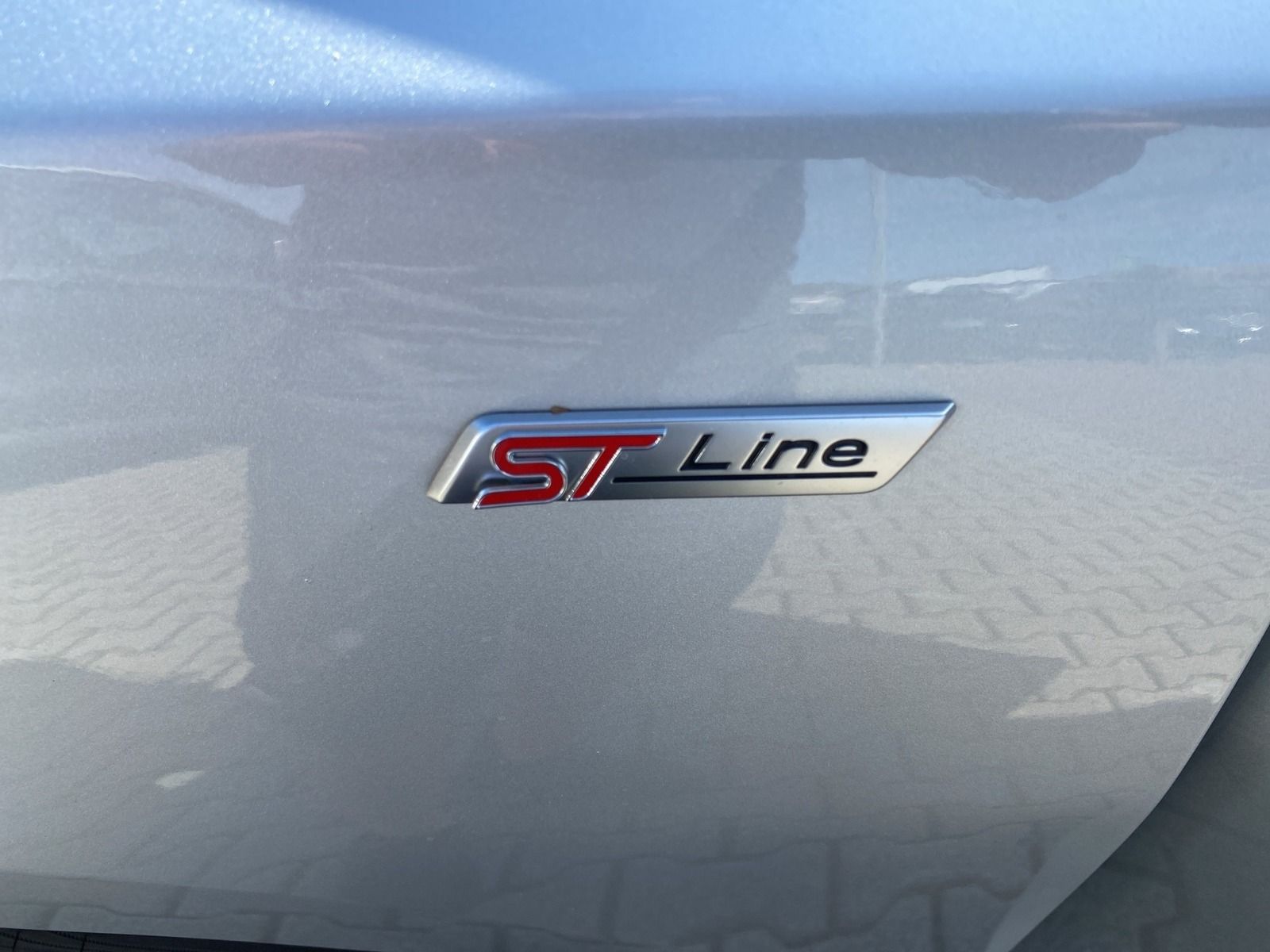 Ford Focus 1.0 EB ST-Line X *MATRIX LED*iACC*NAVI*RFK
