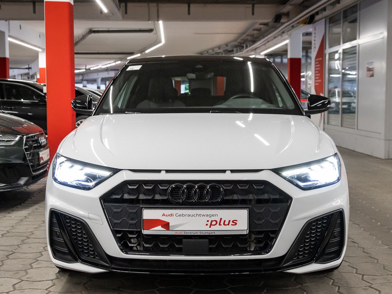 Audi A1 Sportback 35 TFSI S line - Samsaru's Car Outlet
