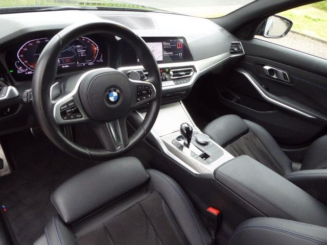 BMW 320 d xDrive M Sport - Samsaru's Car Outlet