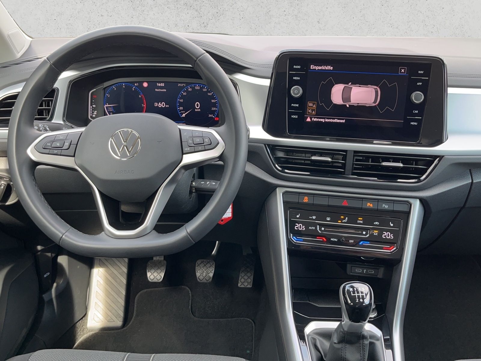 Volkswagen T-Roc 1.5 TSI Life - Samsaru's Car Outlet