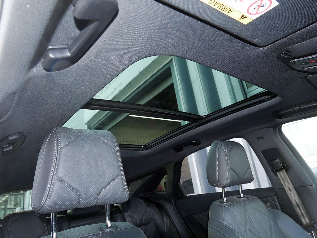 DS Automobiles DS 7 Crossback E-Tense Rivoli 4x4 ACC LED PANO