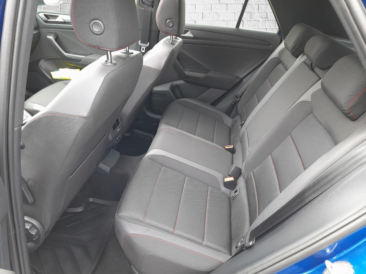 Volkswagen T-Roc Sport 1.5 TSI DSG - Samsaru's Car Outlet