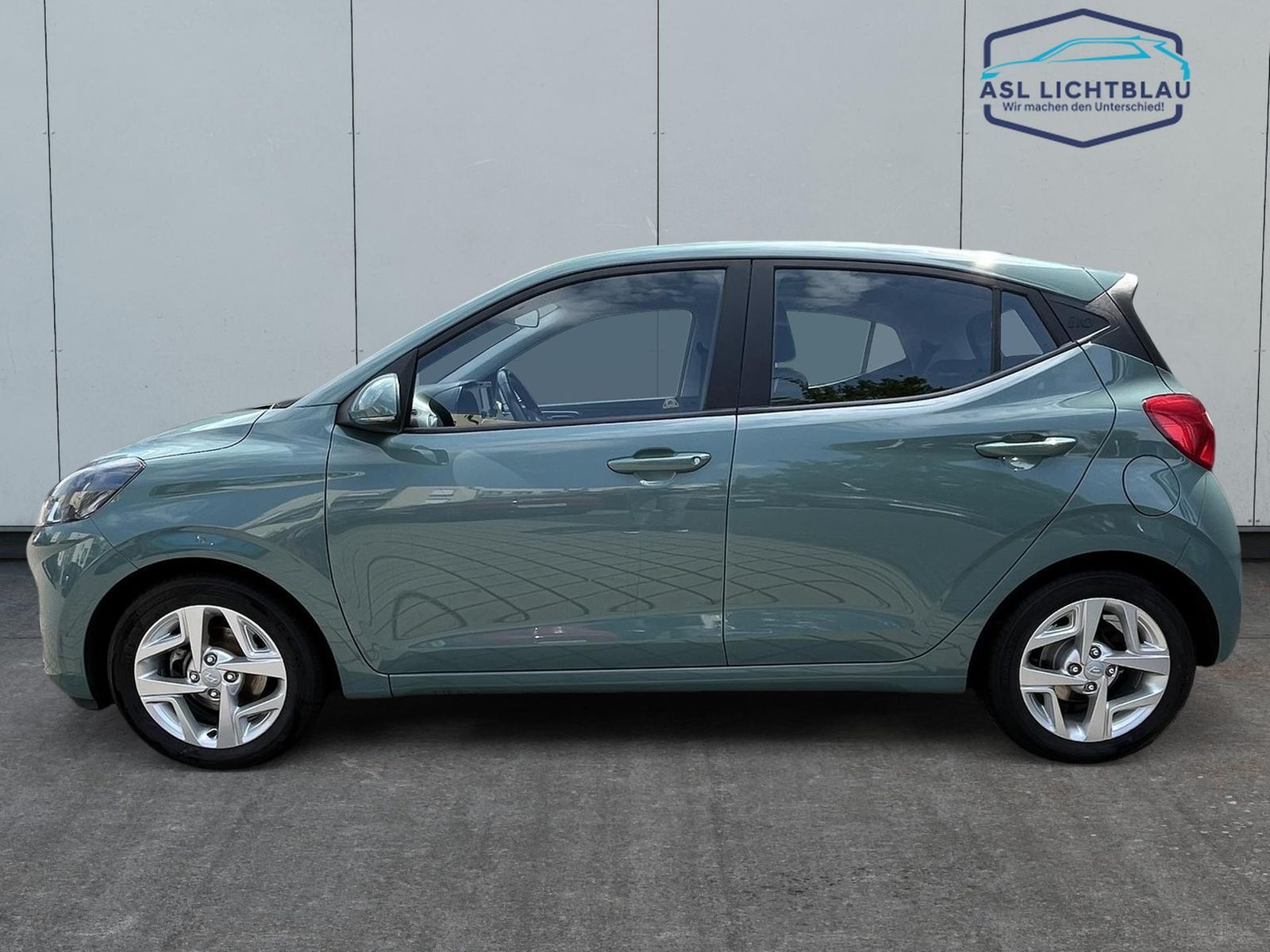 Hyundai i10 Trend - Samsaru's Car Outlet