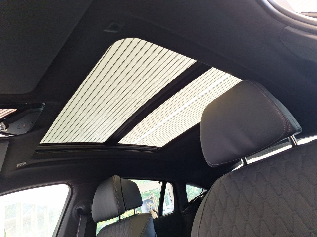 BMW X6 xD30d Leas ab 999 M SPORT PRO DAPr Sthz Pano