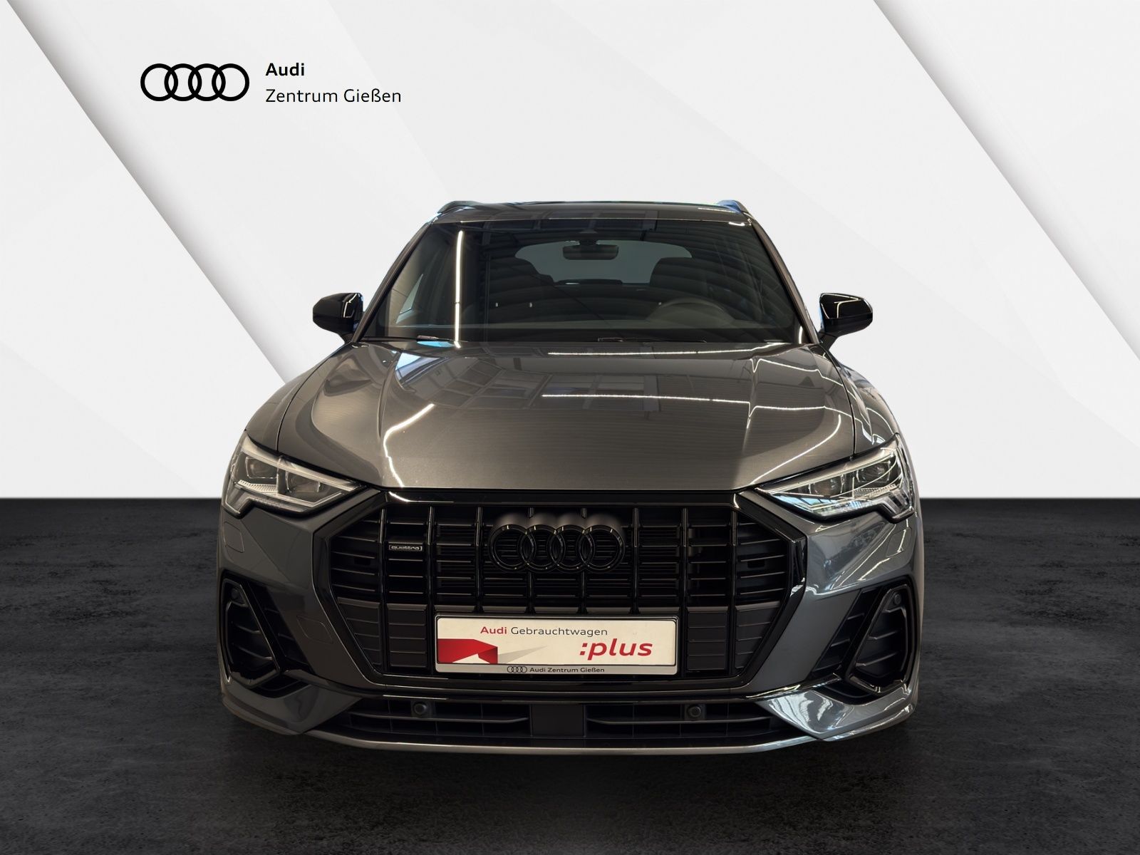 Audi Q3 40 TFSI quattro S line Black - Samsaru's Car Outlet