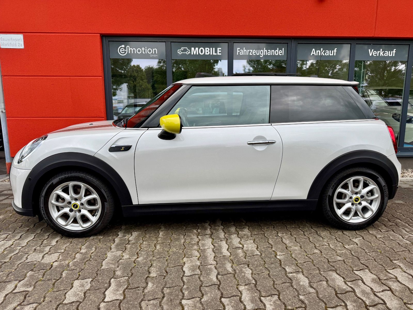 MINI COOPER SE Electric - Samsaru's Car Outlet