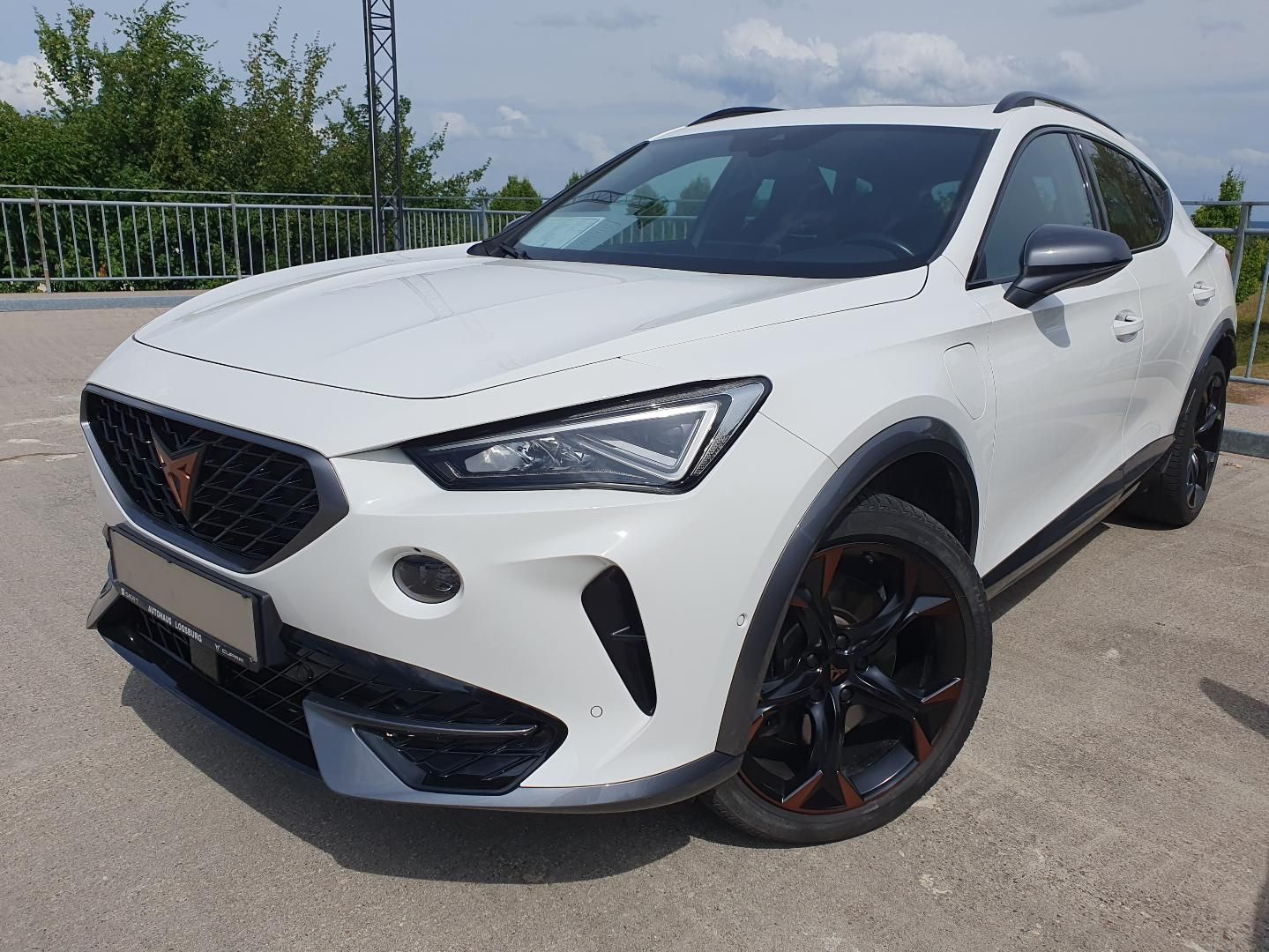 Cupra Formentor VZ 1.4 e-hybrid - Samsaru's Car Outlet