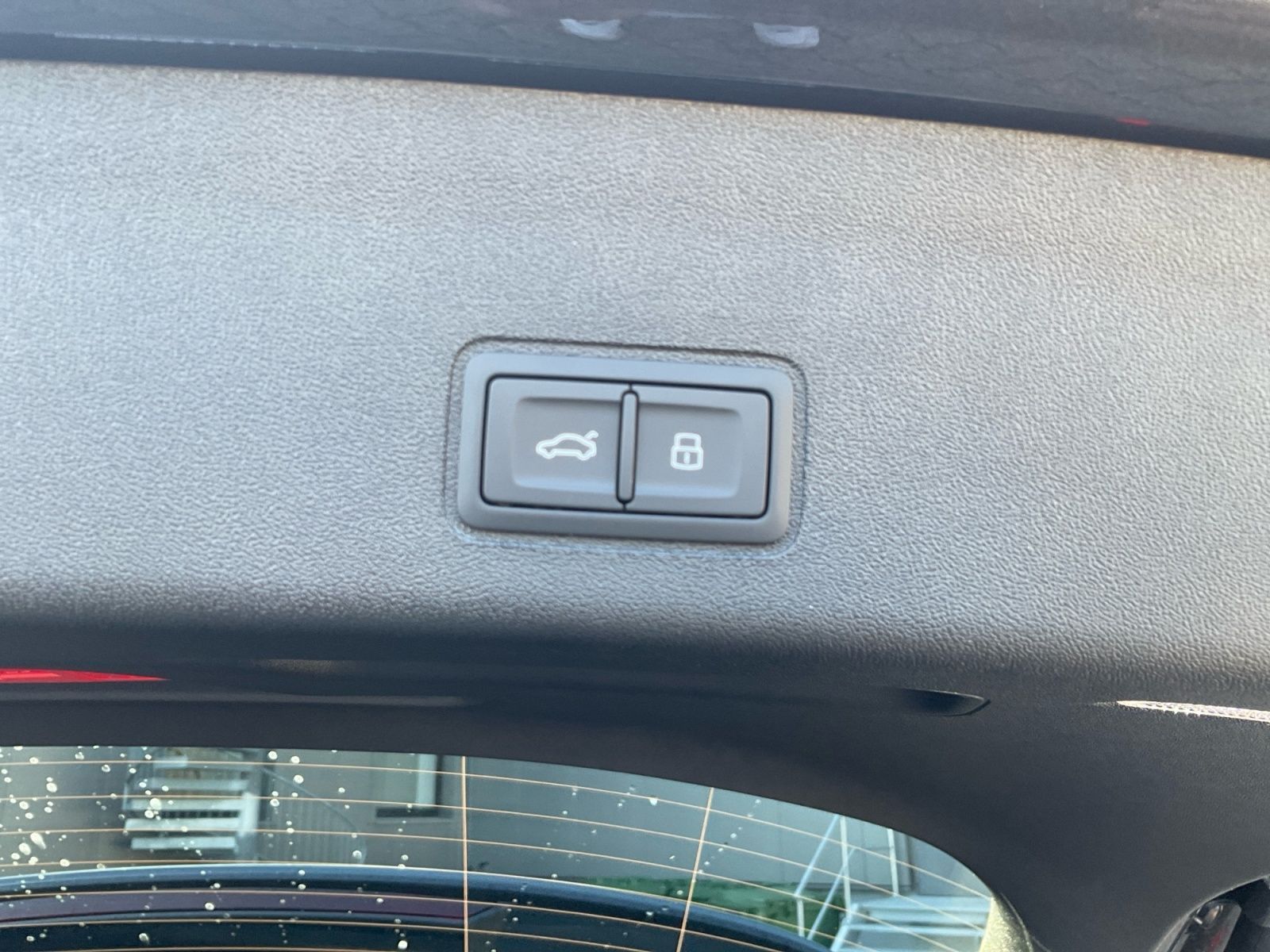 Audi Q3 SUV e-hybrid 2x S line MATRIX AHK HUD SONOS