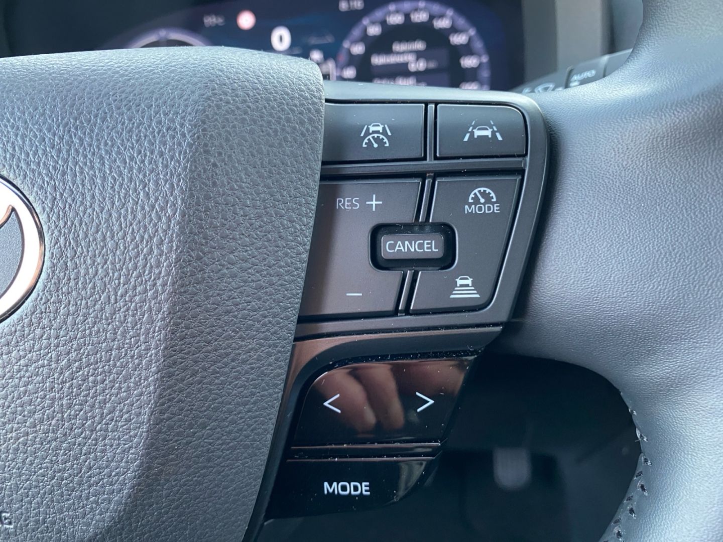 Toyota C-HR 1.8 Hybrid Team D *LED*el Heck*ACC*CAM*SHZ*