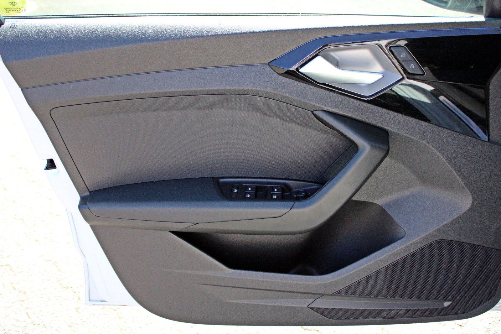 Audi A1 Sportback 25TFSI S-line Black - Samsaru's Car Outlet