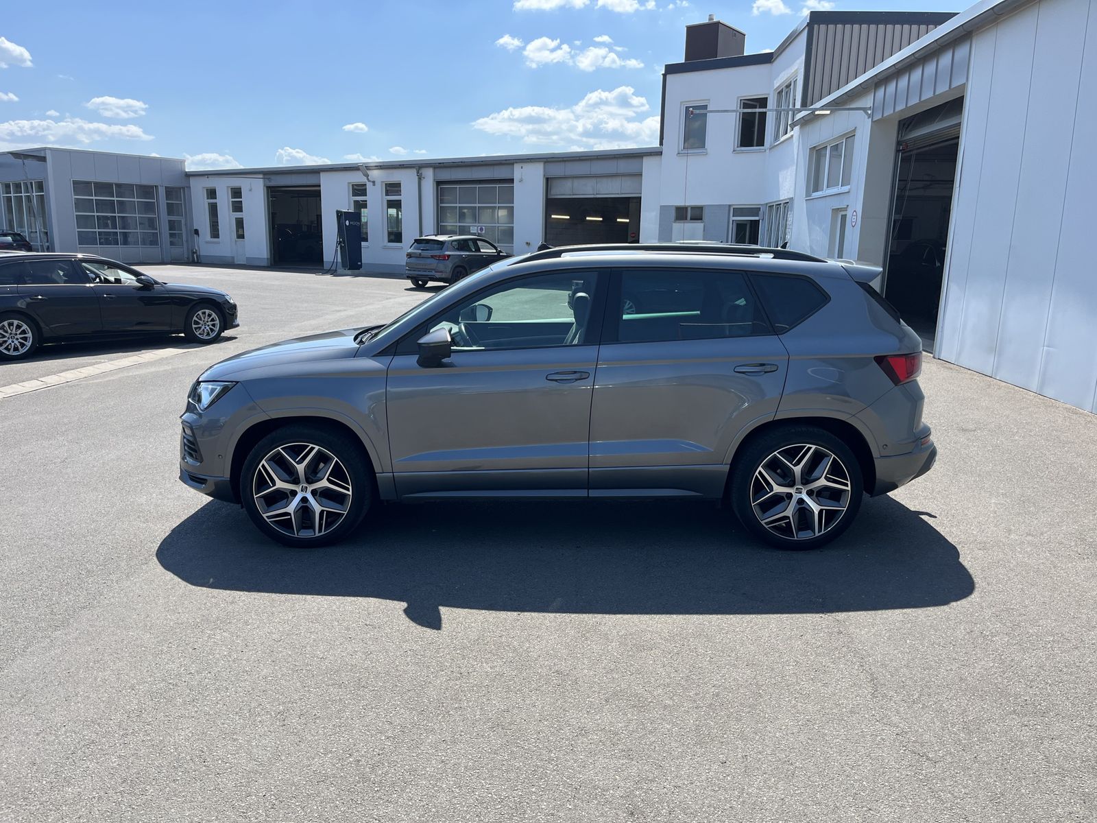 Seat Ateca 2.0 TDI DSG 4Drive FR AHK PANO STHZ Keyles