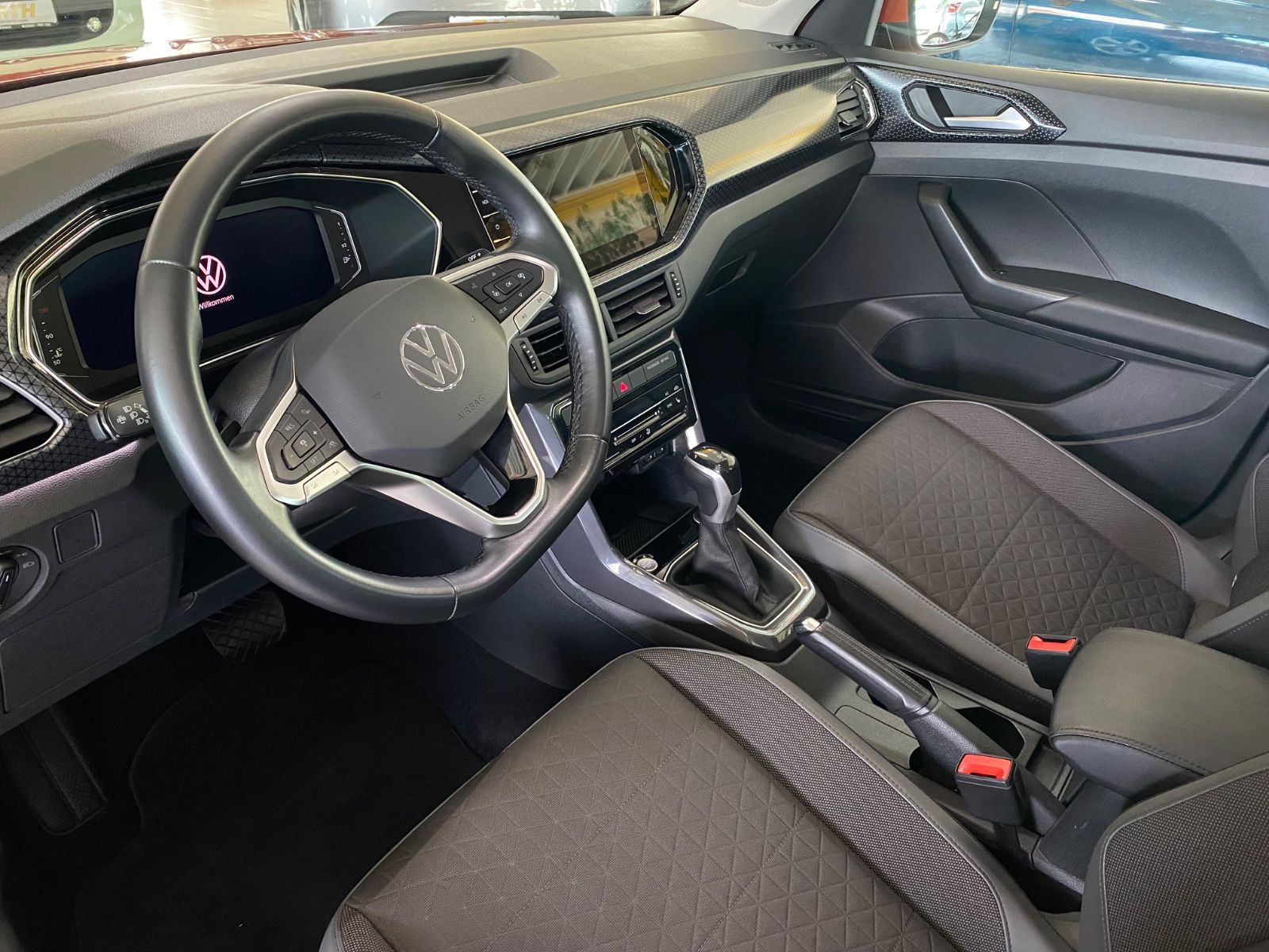 Volkswagen T-Cross Style - Samsaru's Car Outlet