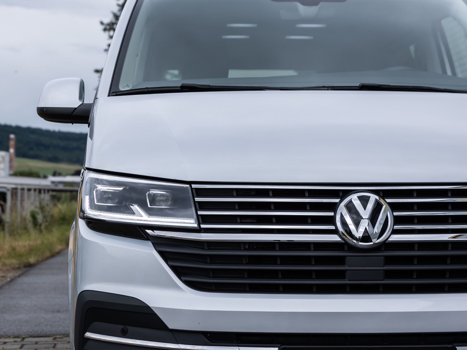 Volkswagen T6 Multivan - Samsaru's Car Outlet