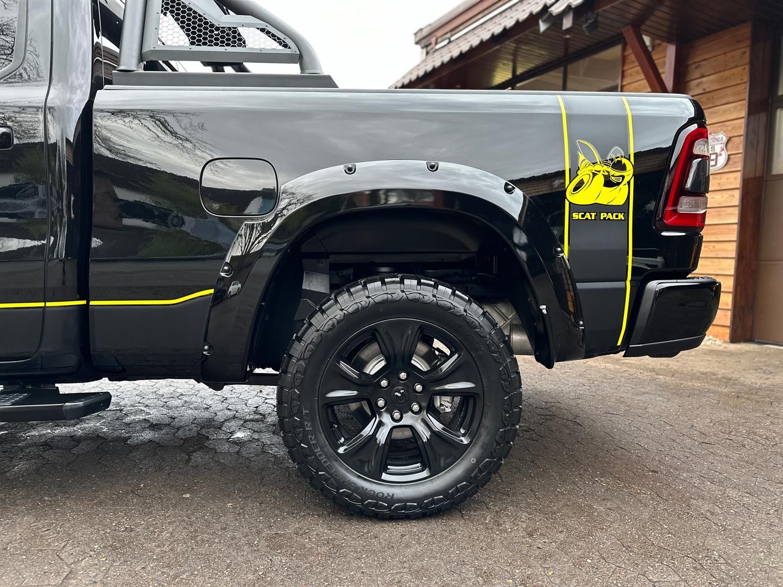 Dodge 5.7 V8*LIFT*BÜGEL*OFFROAD*AHK*NAVI*LED*GARANTIE