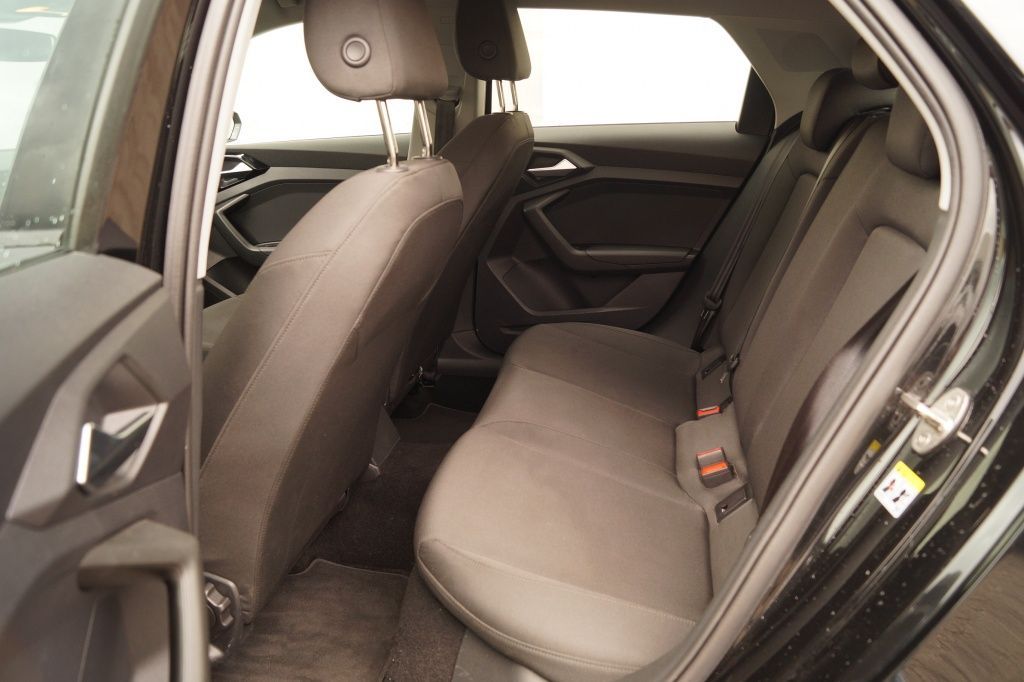 Audi A1 Sportback 25 TFSI automatik Pro Line -NAVI-EC