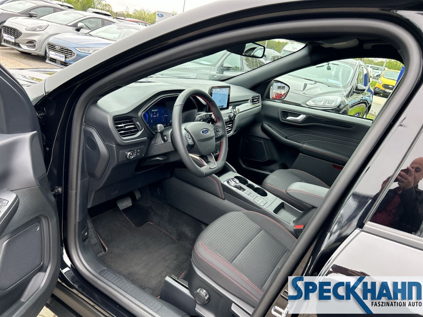 Ford Kuga ST-Line 2.0 EcoBlue AT - Samsaru's Car Outlet