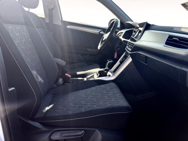 Volkswagen T-Roc 1.5 TSI DSG Move - Samsaru's Car Outlet