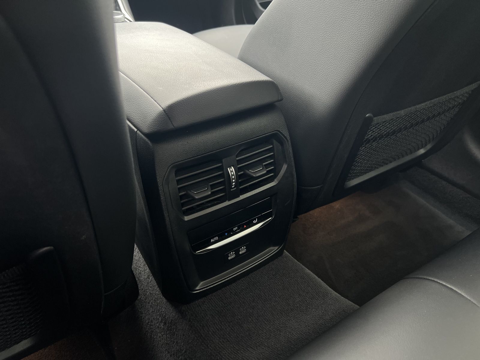 BMW 320e Touring Sport Line - Samsaru's Car Outlet