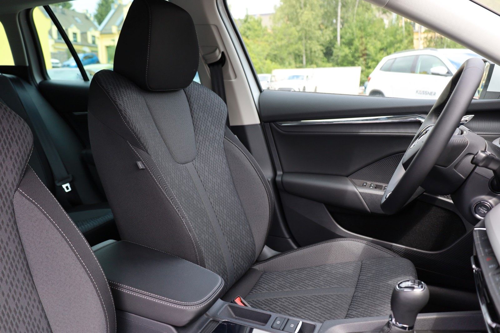 Skoda Octavia Combi Style - Samsaru's Car Outlet