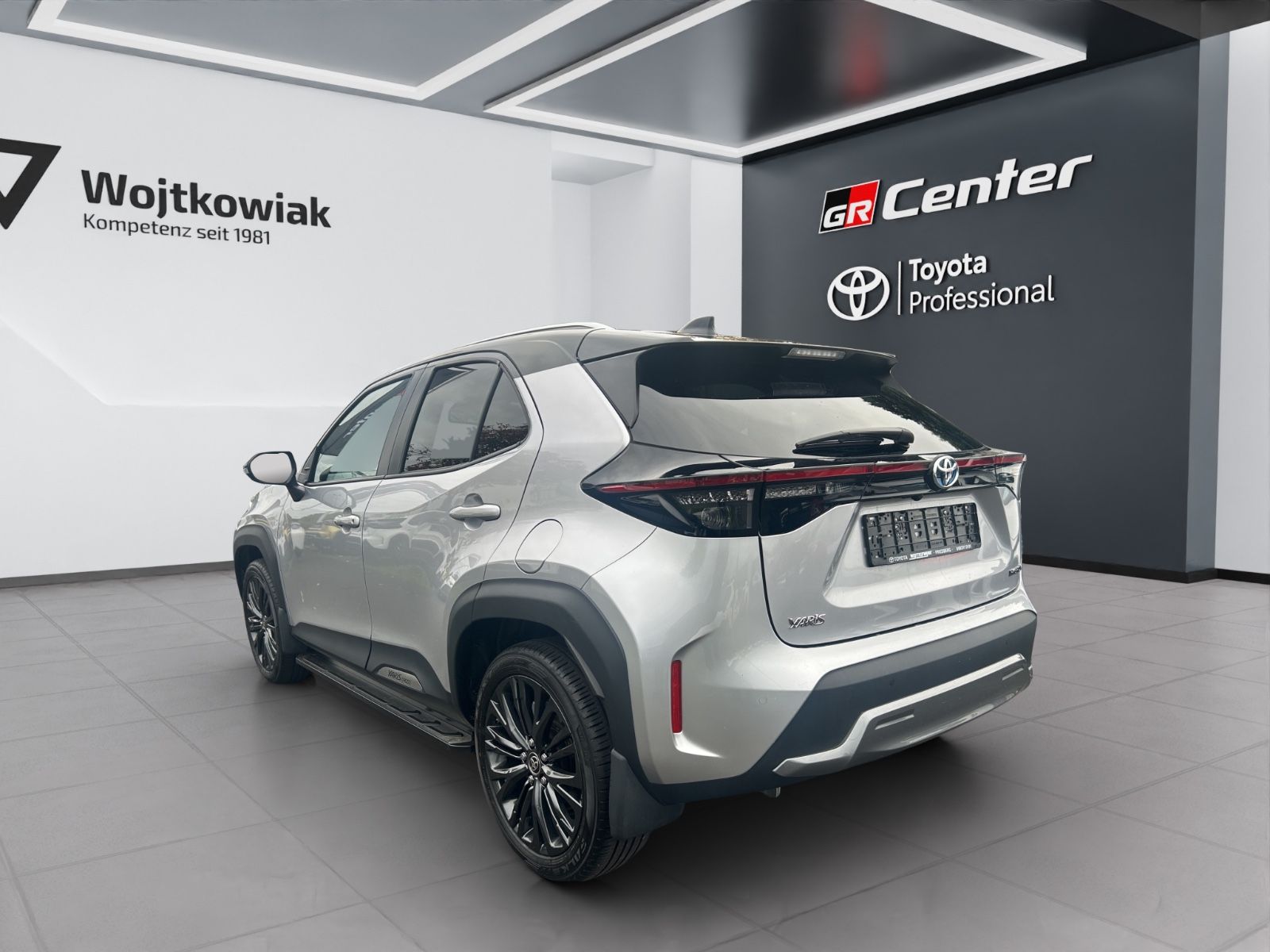 Toyota Yaris Cross Hybrid Adventure*HUD*MatrixLED*TWW*