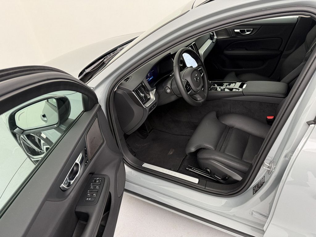 Volvo V60 Plus Dark Plug-In Hybrid ACC STANDHZ 360°