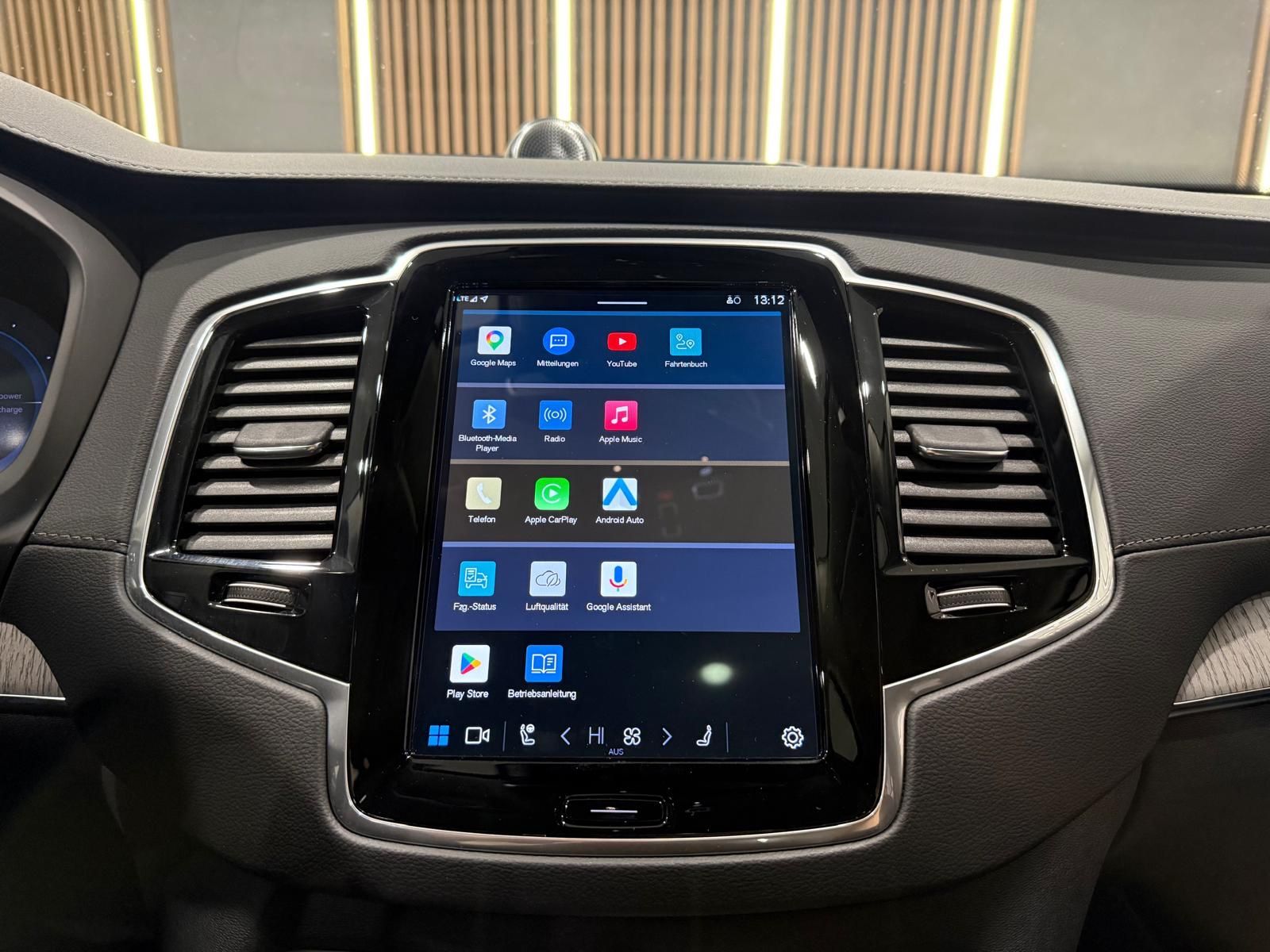 Volvo XC90 Ultra Dark Recharge*LED*RFK360°*7SITZER*