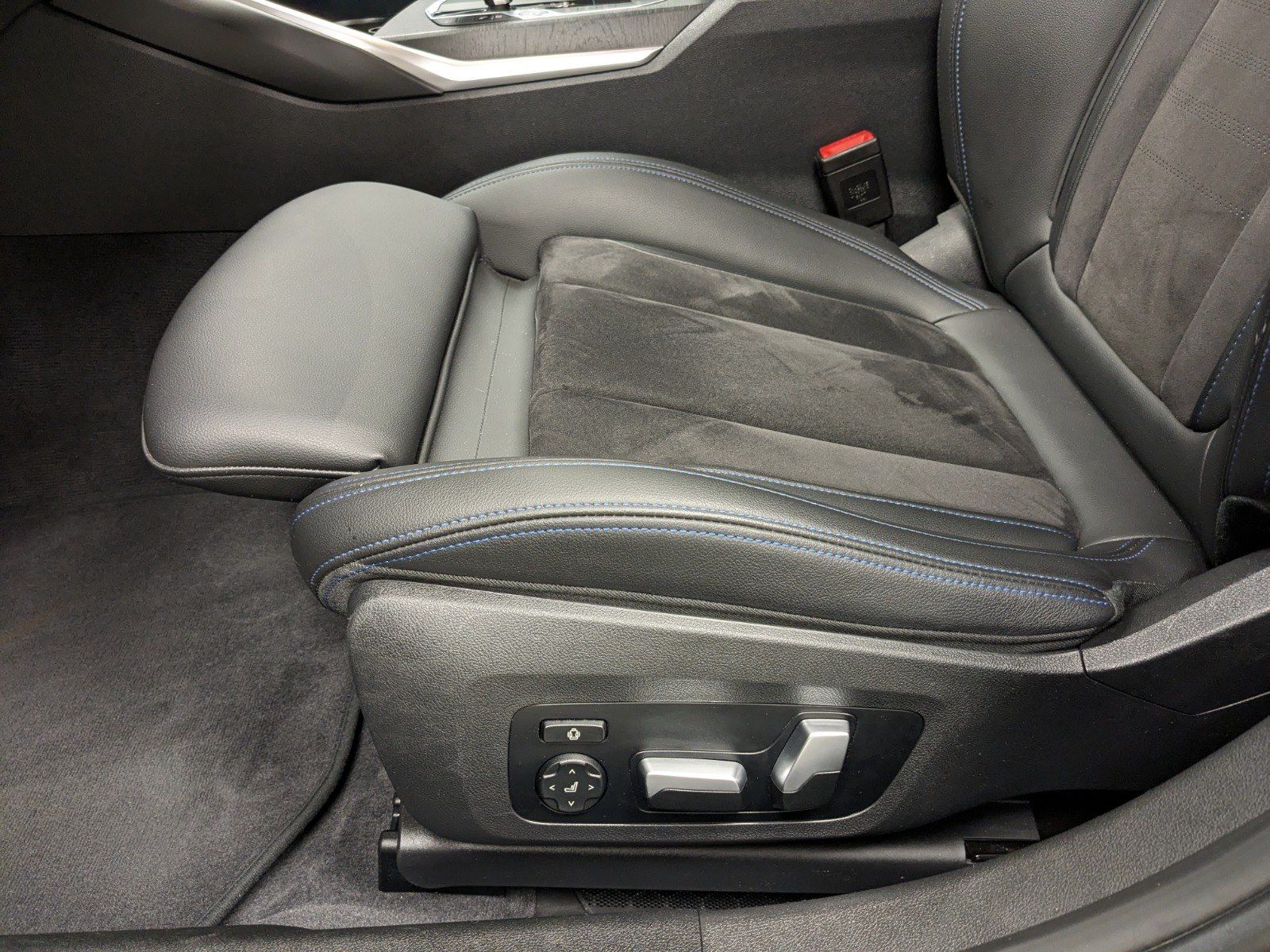 BMW 320e M Sport - Samsaru's Car Outlet