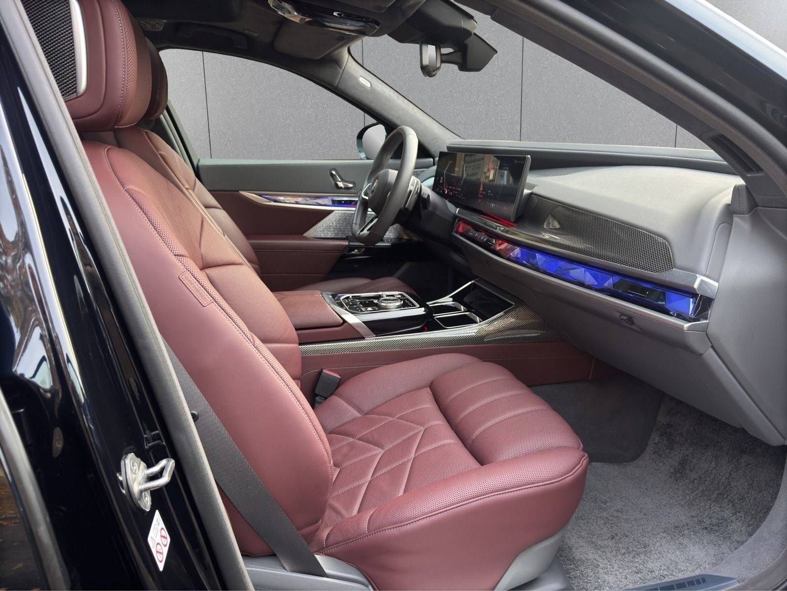 BMW 740 d xDrive M Sport Pro NP172K INDIV Theater TV