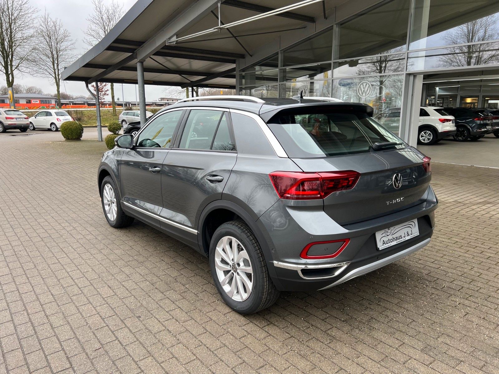 Volkswagen T-Roc Style 2.0TDI DSG - Samsaru's Car Outlet