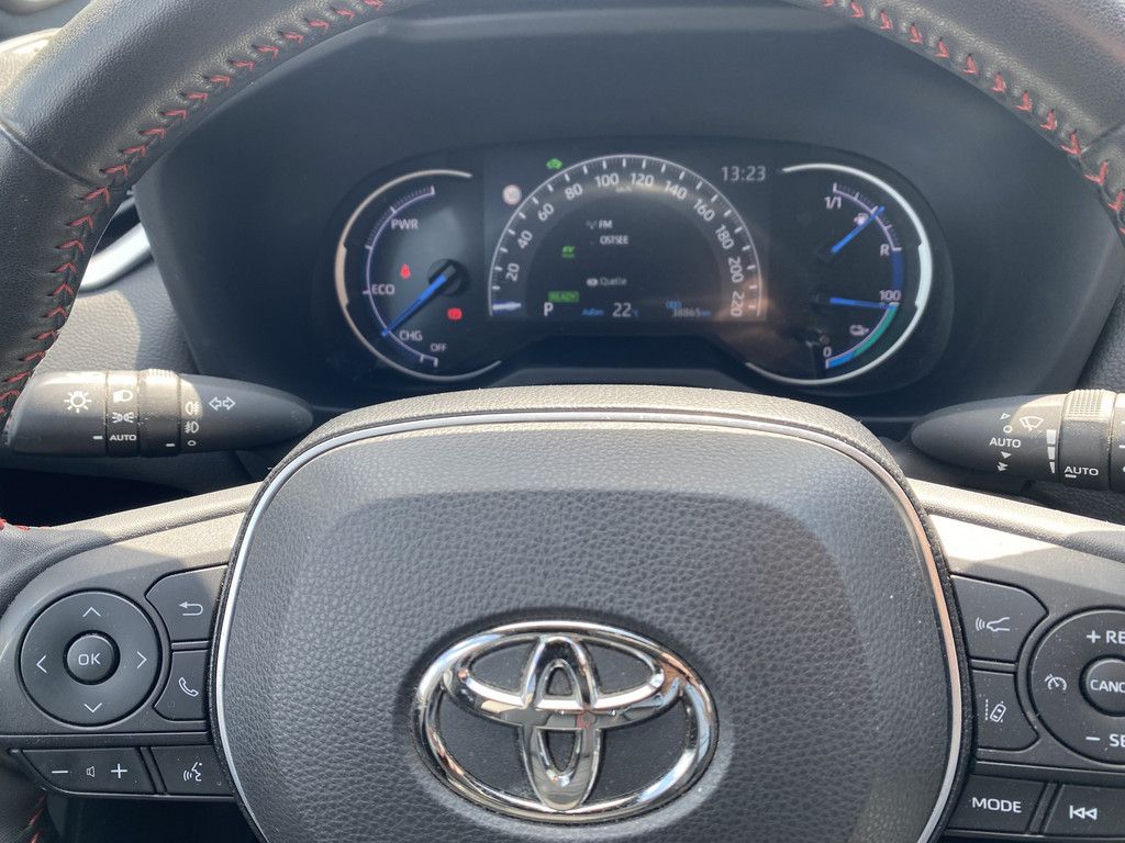 Toyota RAV4 2.5 Plug-in Hybrid 4x4 - Samsaru's Car Outlet