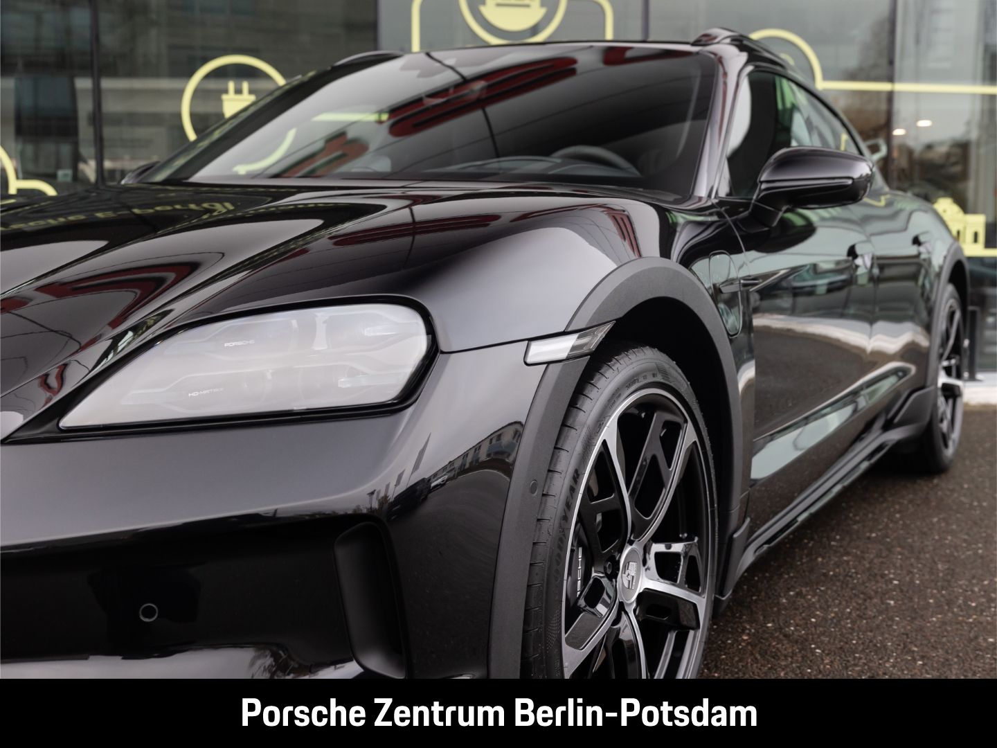 Porsche Taycan 4 Cross Turismo HD-Matrix InnoDrive 21-Zo