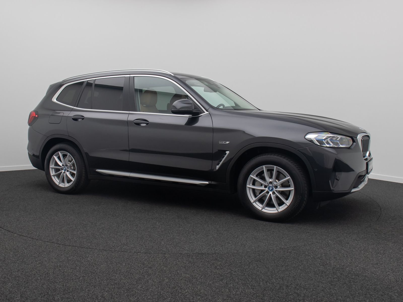 BMW X3 xD30e Alarm HUD DAB Laser Kamera Sport Leder