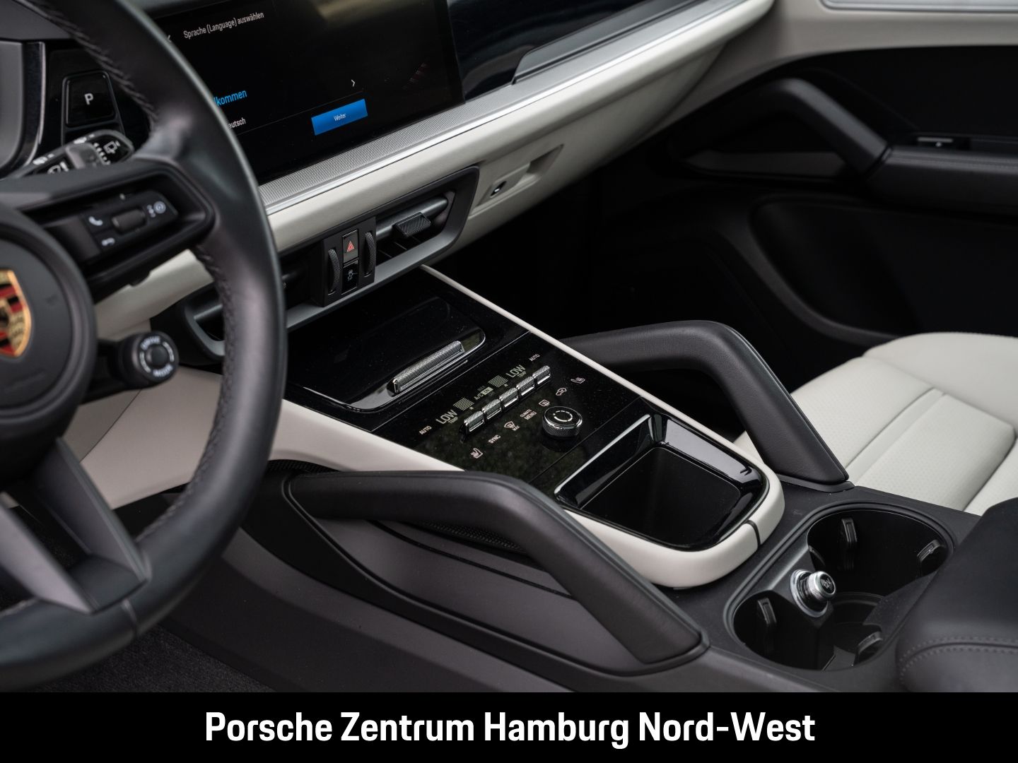 Porsche Cayenne E-Hybrid Panoramadach PASM BOSE InnoDr.