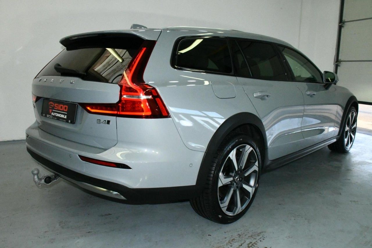 Volvo V60 Cross Country AWD Ultim ACC*PAN*H&K*AHK*SBEL