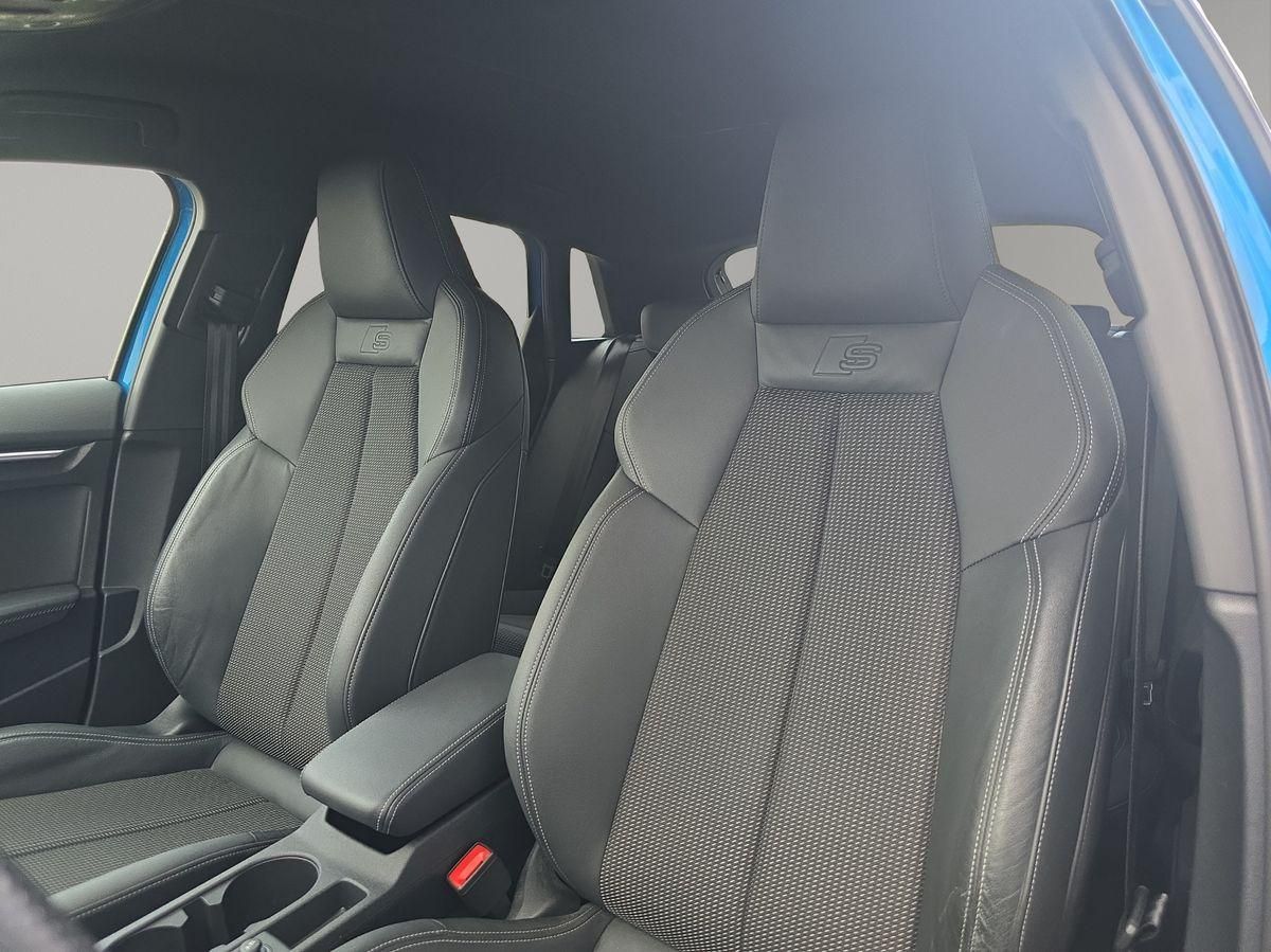 Audi A3 35 TFSI S line S-TRONIC MATRIX B&O ACC T-LEDE