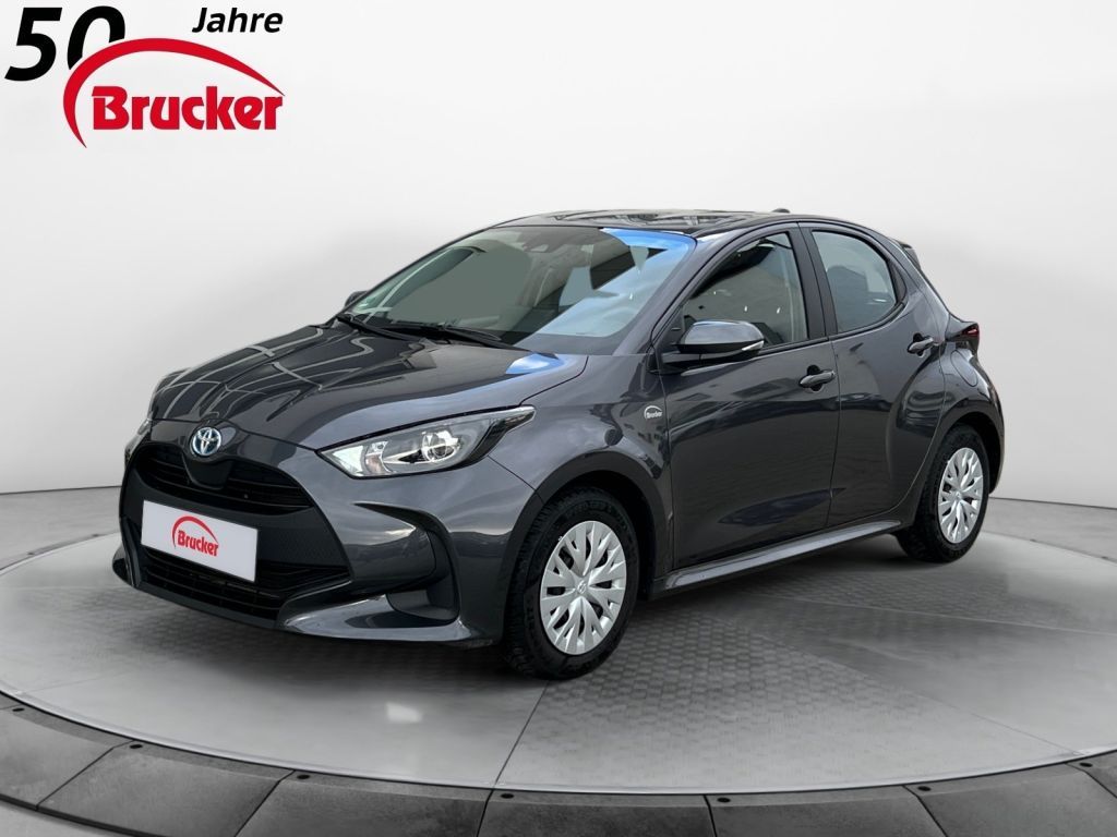 Toyota Yaris Hybrid 1.5 Business Edition - Samsaru's Car Outlet