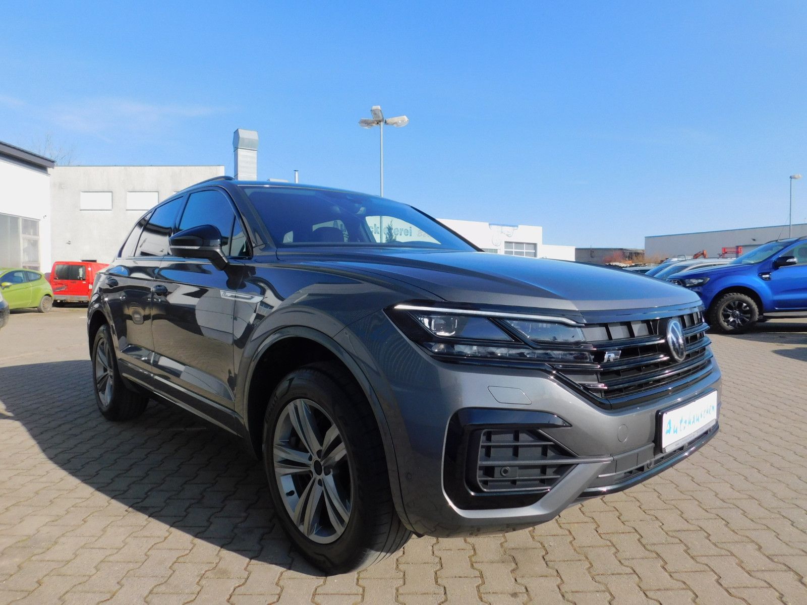 Volkswagen Touareg 3.0 TDI V6 R-Line 4Motion Black Style