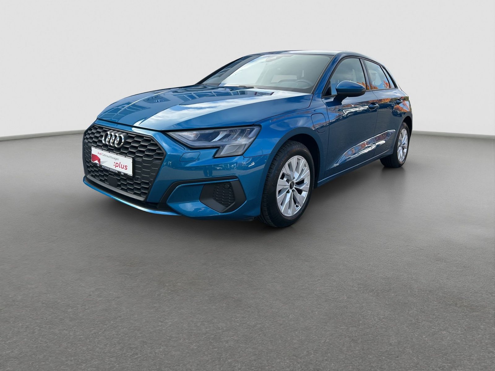 Audi A3 Sportback 40 TFSI e Hybrid Business Kamera AC