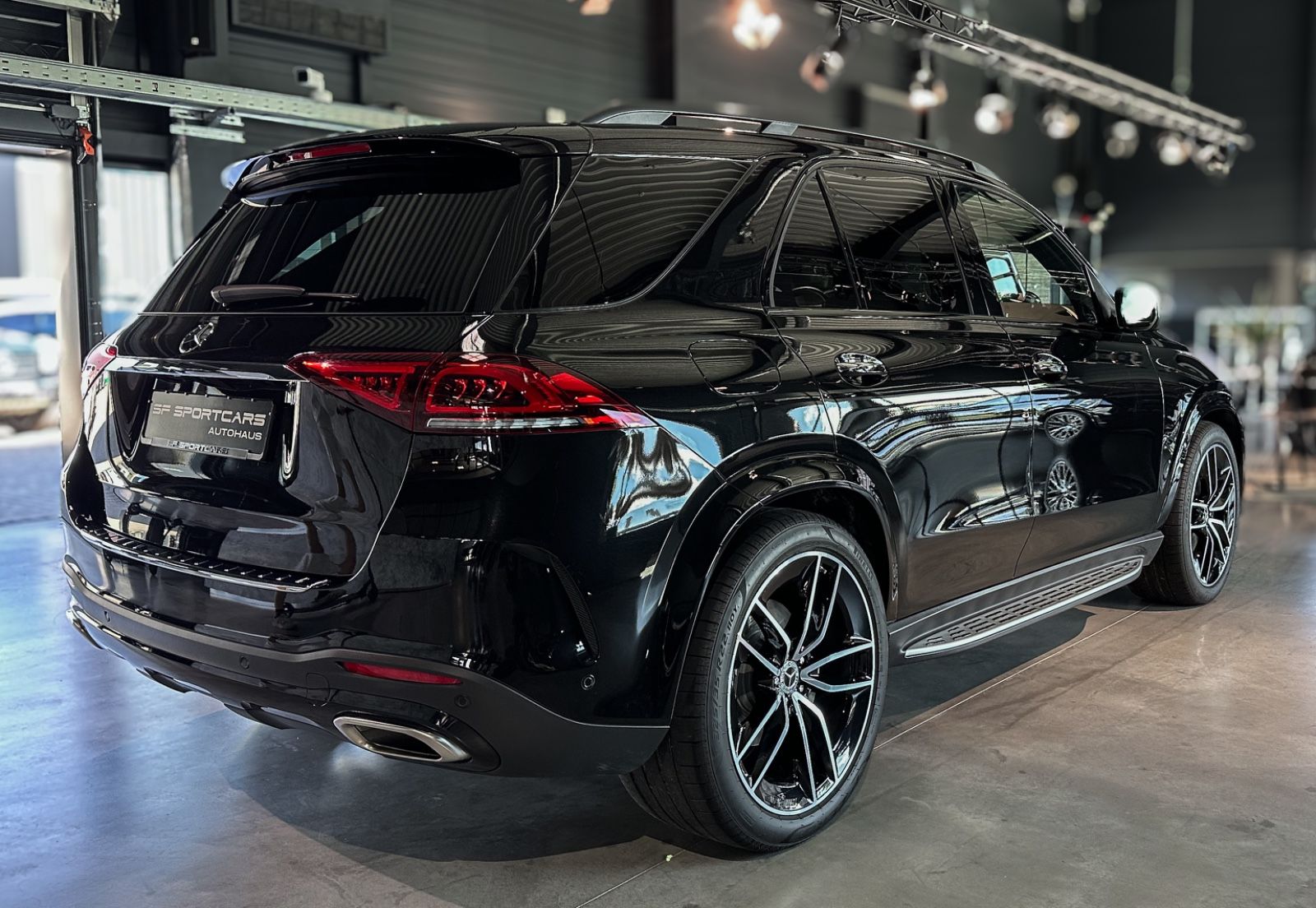 Mercedes-Benz GLE 580 4Matic V8 -NIGHT-BURM-1.HAND-MÜNCHEN