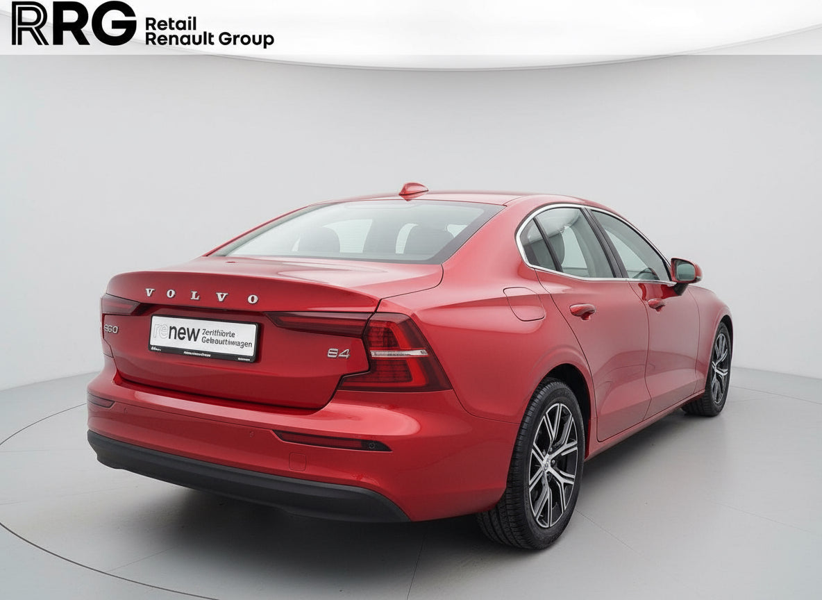 Volvo S60 Plus Dark B4