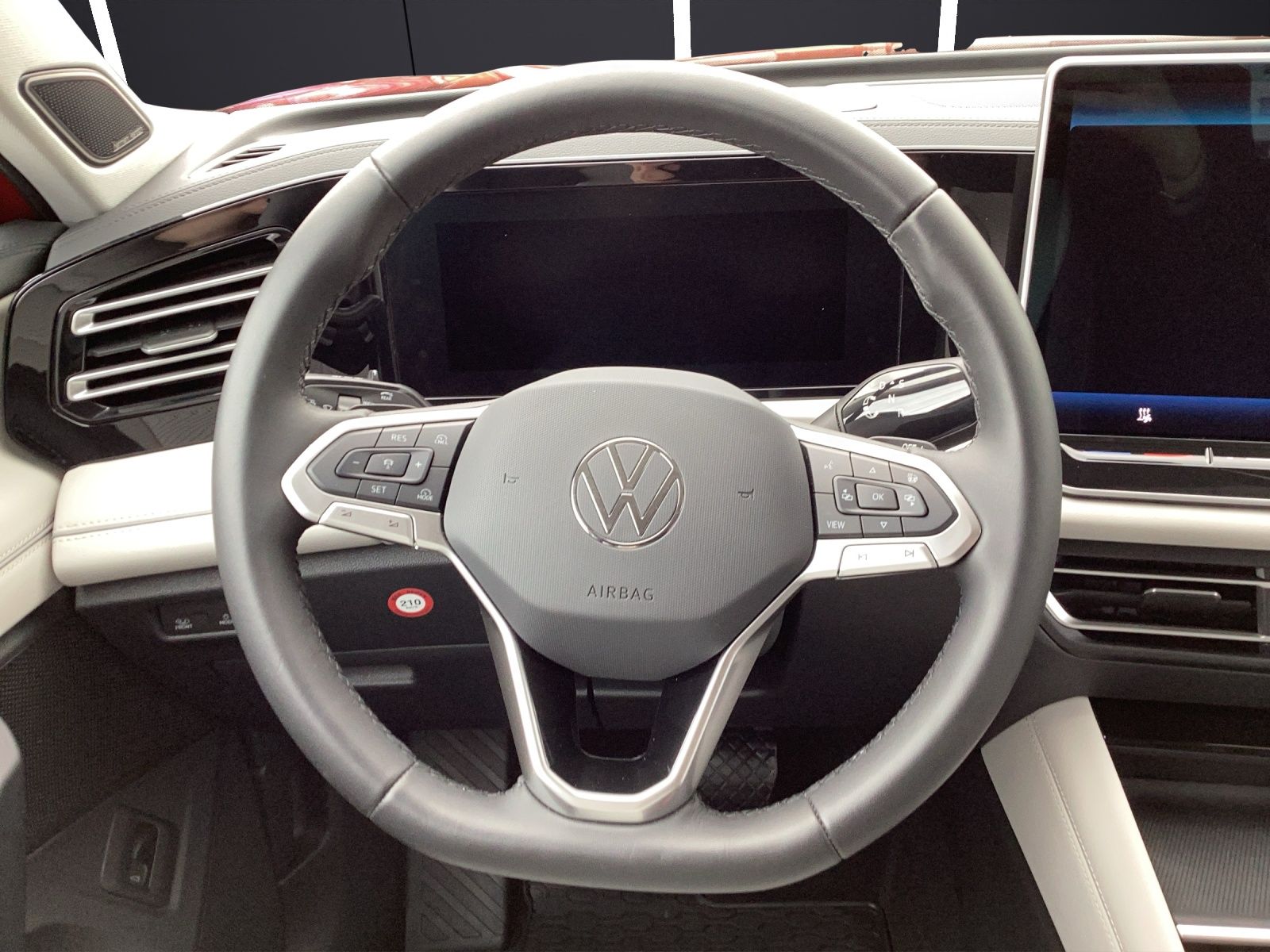 Volkswagen Tiguan Elegance TDI DSG 4M IQ.Light ACC STHZ SHZ