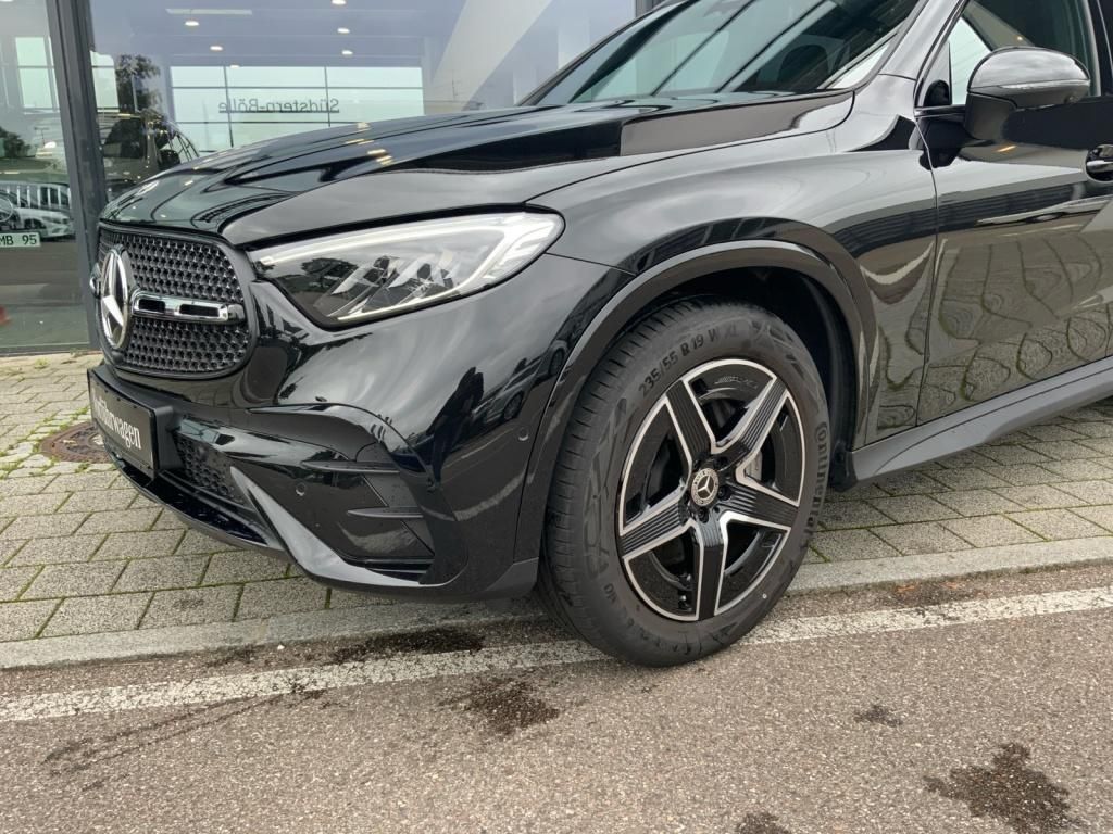Mercedes-Benz GLC 300 4M AMG+AMBIENTE+DISTRO+MEMORY+NIGHTP.