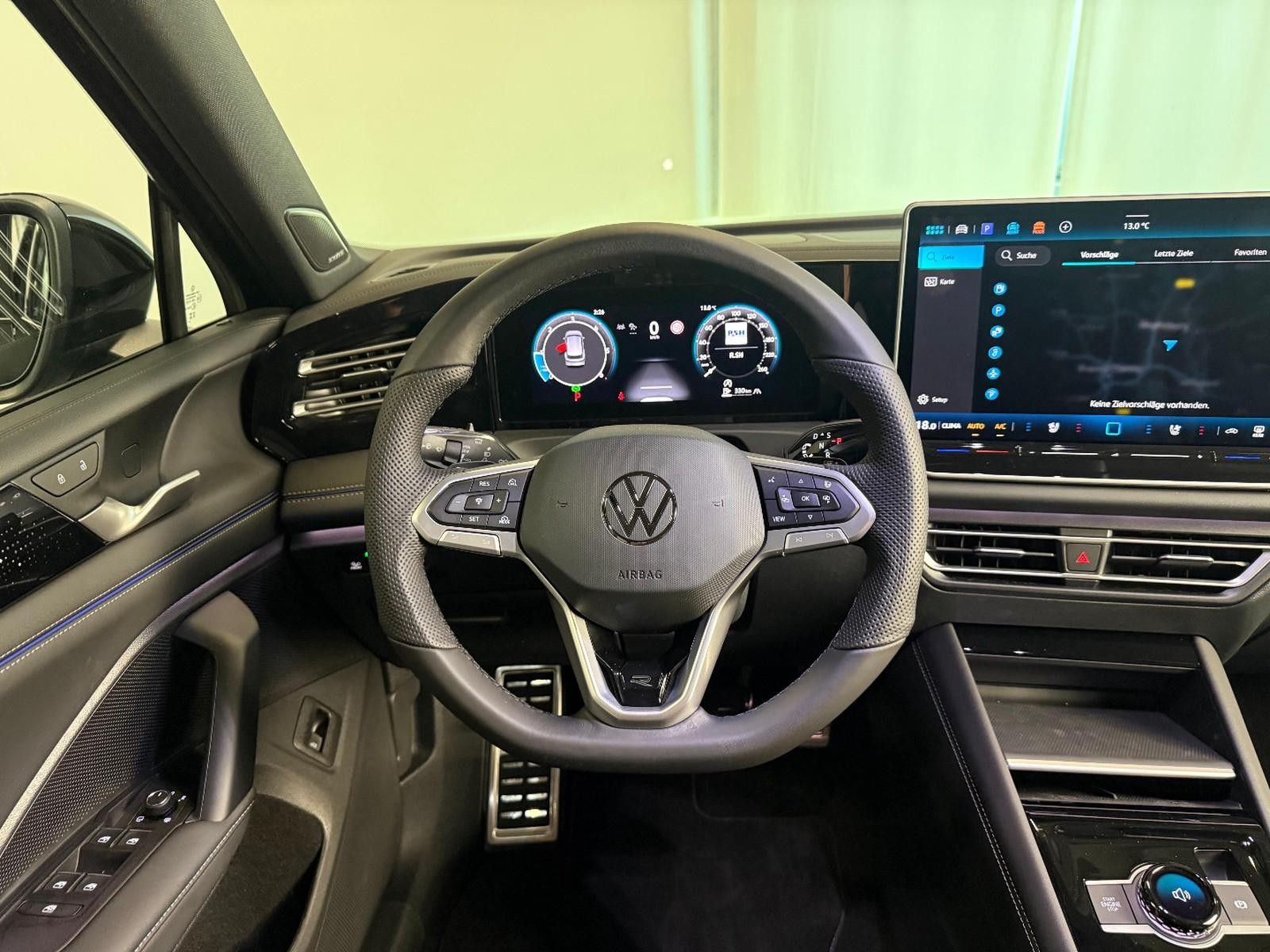 Volkswagen Tiguan 2.0 TDI 4M R-Line PANO LEDER HEAD UP 360°