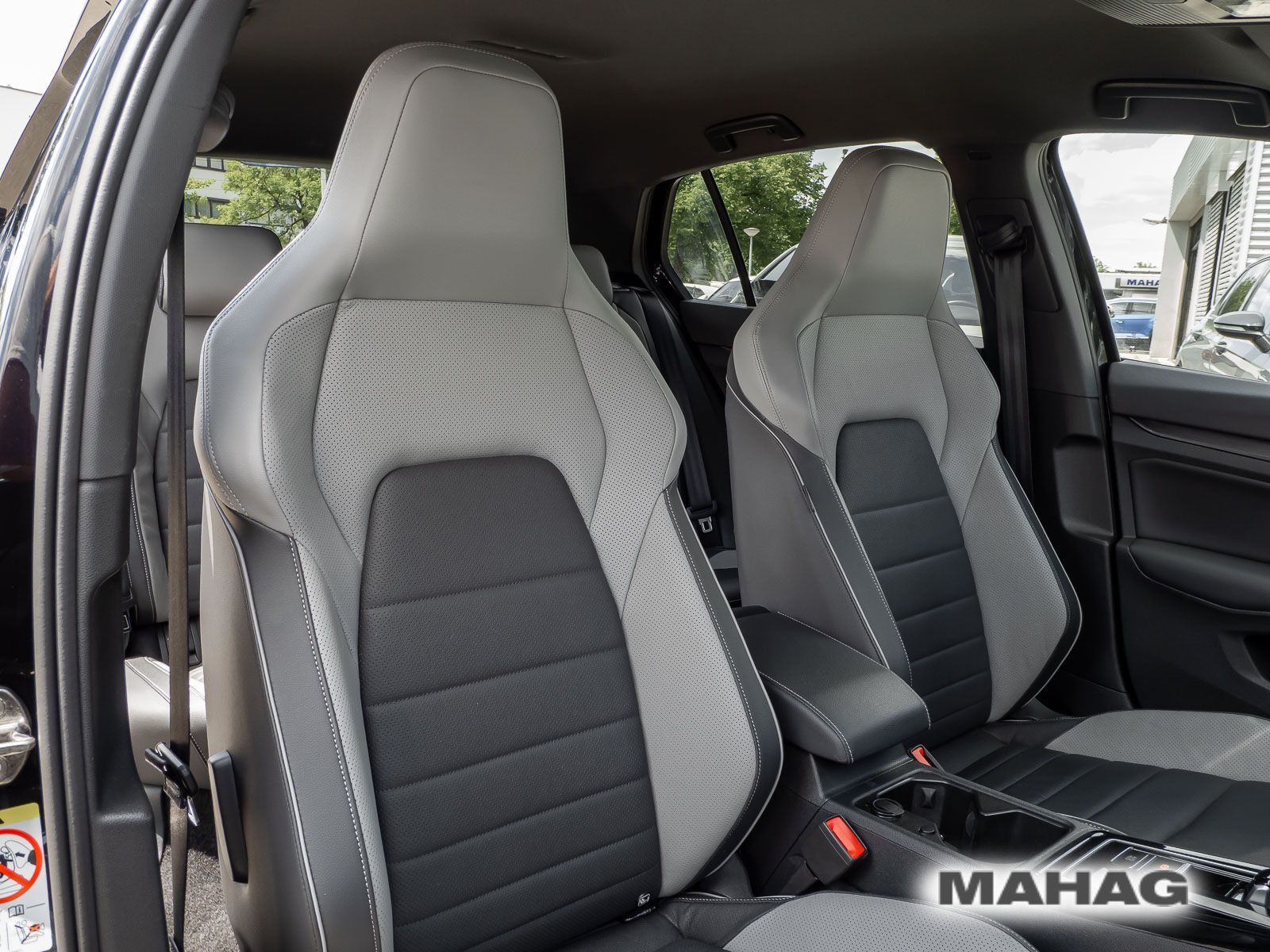 Volkswagen Golf VIII GTE 1,4 eHybrid AHK Leder LED+ Navi Pa